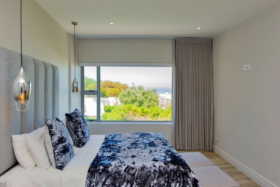 6 Bedroom Property for Sale in Myburgh Park Western Cape